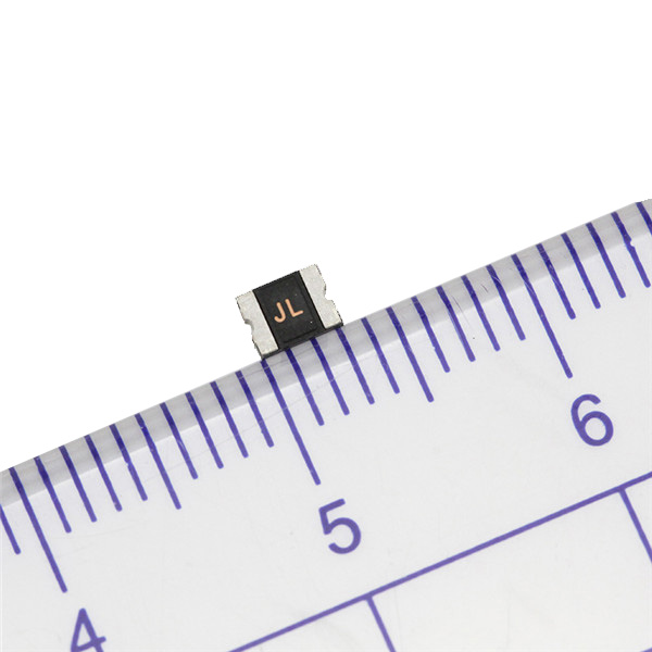 1210低內(nèi)阻保險(xiǎn)絲